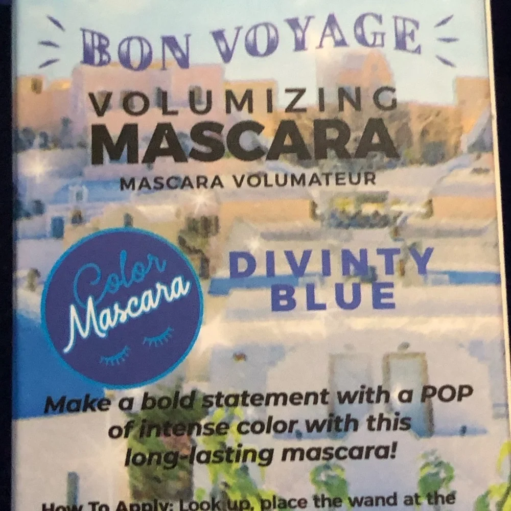 2 volumizing blue & purple colored long lasting waterproof bold intense mascaras